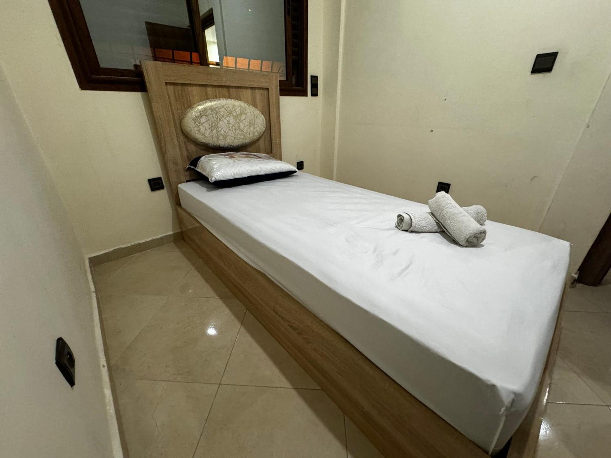 Appartement Spacieux Et Calme A Proximite De La Mer Et La Gare Agdal Rabat Exterior foto